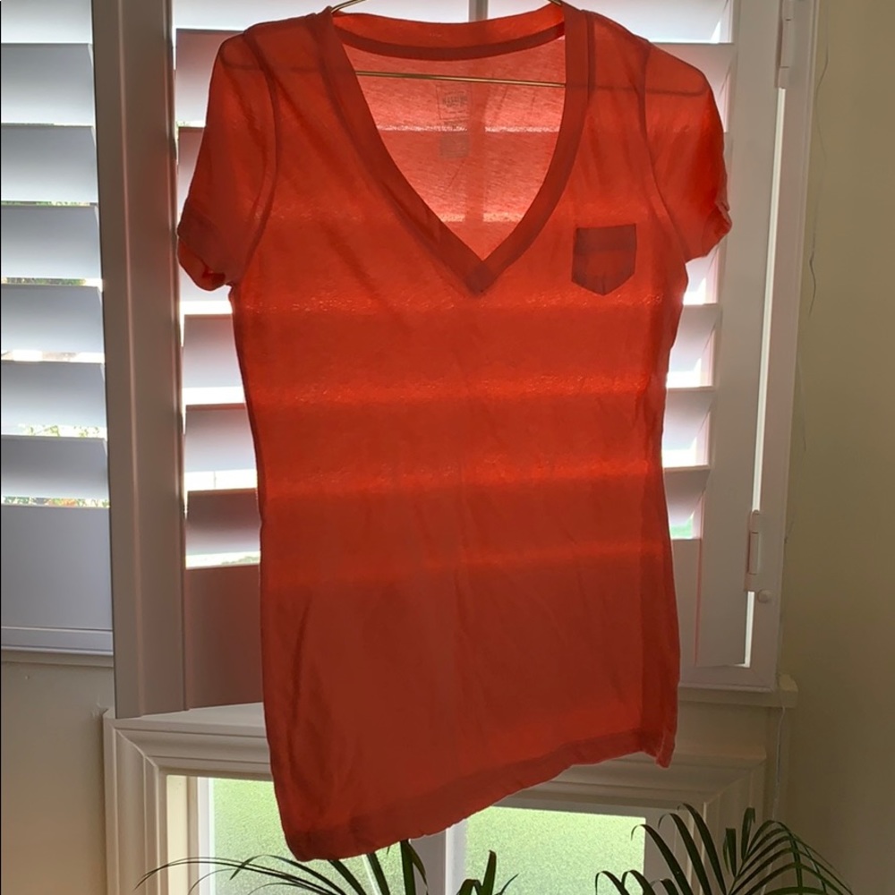 Size small mission boyfriend tee